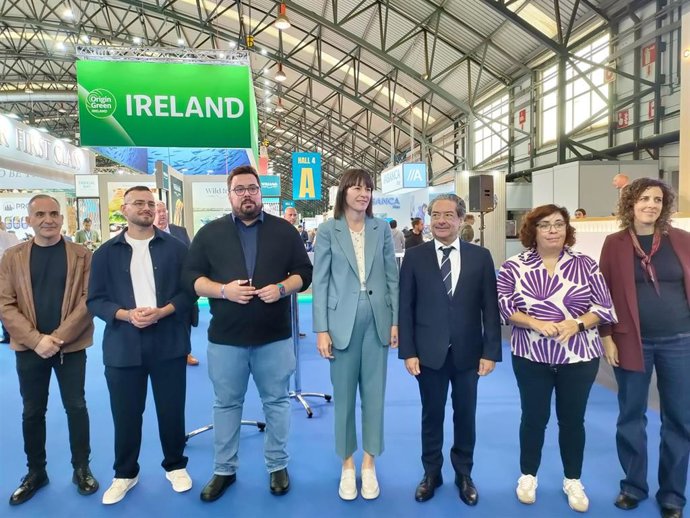 Visita de la portavoz nacional del BNG, Ana Pontón, a la 26ª Feria Conxemar, en Vigo, a 8 de octubre de 2025.