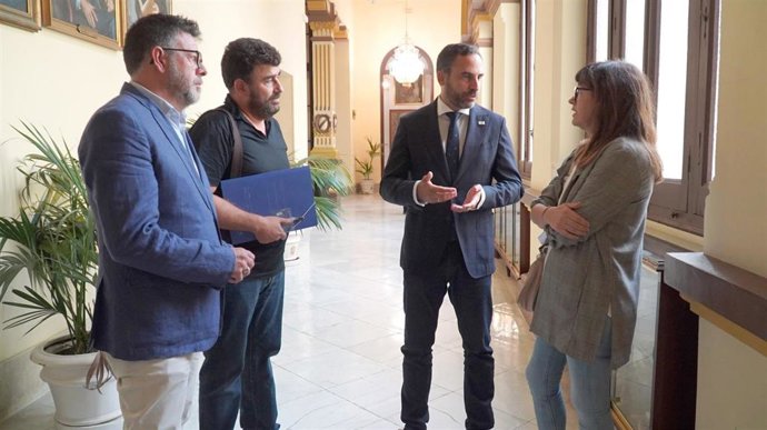 Archivo - Perez y Quero con el presidente del comite de empresa de Smassa y la ex jefa de la Oficina Tecn