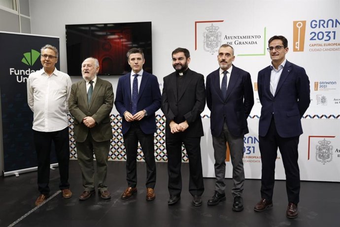 El portavoz del equipo de gobierno, Jorge Saavedra, en la presentación del 'videomapping' sobre la Cofradía del Rescate.
