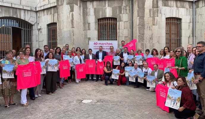 Presentación Del Circuito Para Concienciar Sobre El Cáncer De Mama.