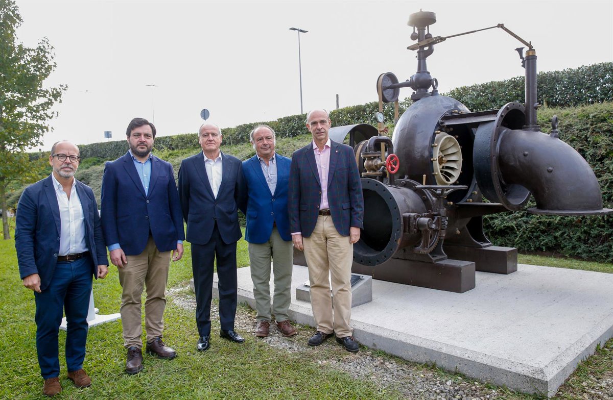 El Gobierno homenajea a la ingeniería cántabra con la colocación de la histórica turbina  Francis  en el PCTCAN