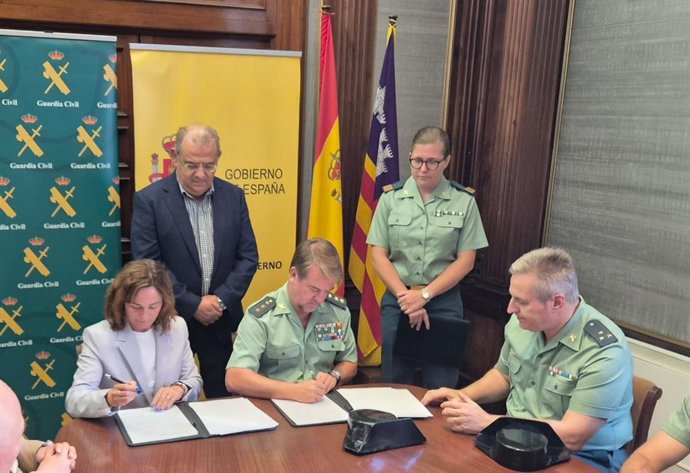 La Guardia Civil y el Ayuntamiento de Alcúdia firman un convenio de protección de víctimas de violencia de género