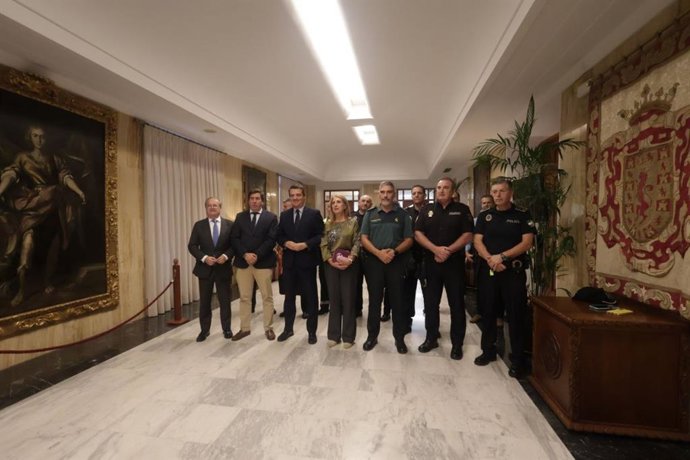 Asistentes a la Junta Local de Seguridad con motivo del Vía Crucis Magno de Córdoba, el sábado 11 de octubre.