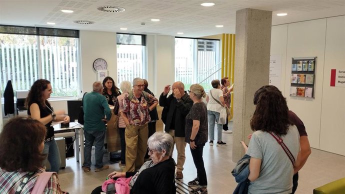 El Ayuntamiento de Barcelona ha celebrado una jornada de puertas abiertas en el nuevo espacio para personas mayores de Illa Germantes.