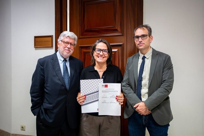 Esther Gil de Reboleño tras presentar la proposición sobre La Línea.