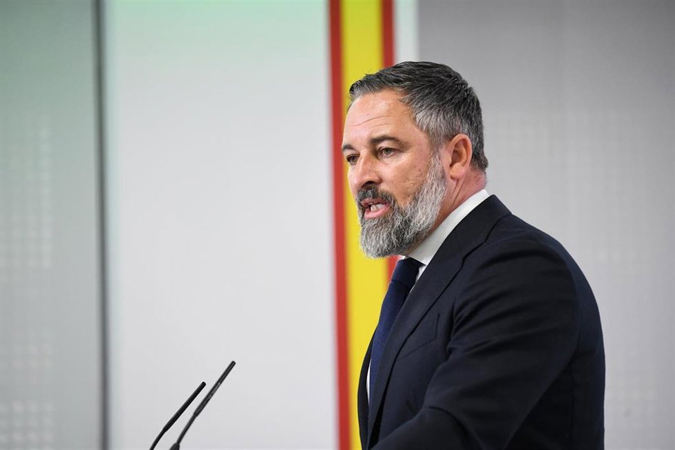 Archivo - El presidente de Vox, Santiago Abascal comparece ante los medios tras la reunión del comité de Acción Política de Vox en la sede del partido, a 1 de septiembre de 2025, en Madrid (España). 