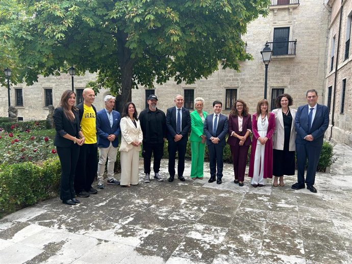 María Luisa Segoviano, César Pérez Gellida, Almudena Sevilla y Alexandre Pérez, 'Alumni UVA de Honor 2025'