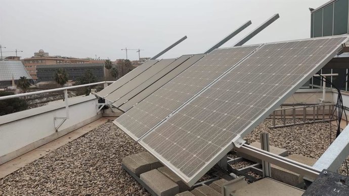 Archivo - Sistema fotovoltaico.