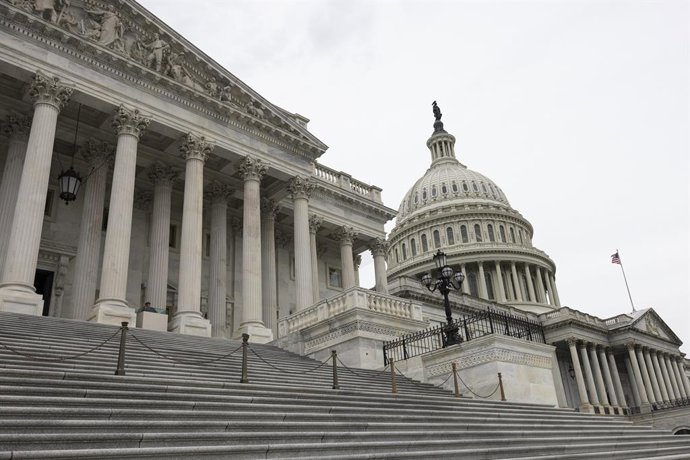 September 30, 2025, Washington, District Of Columbia, United States: The U.S. Capitol stands in Washington, D.C., on September 30, 2025. The federal government is poised to shut down at midnight as Democrats in Congress reject a Republican-led stopgap fun