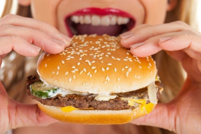 Archivo - Delicious hamburger