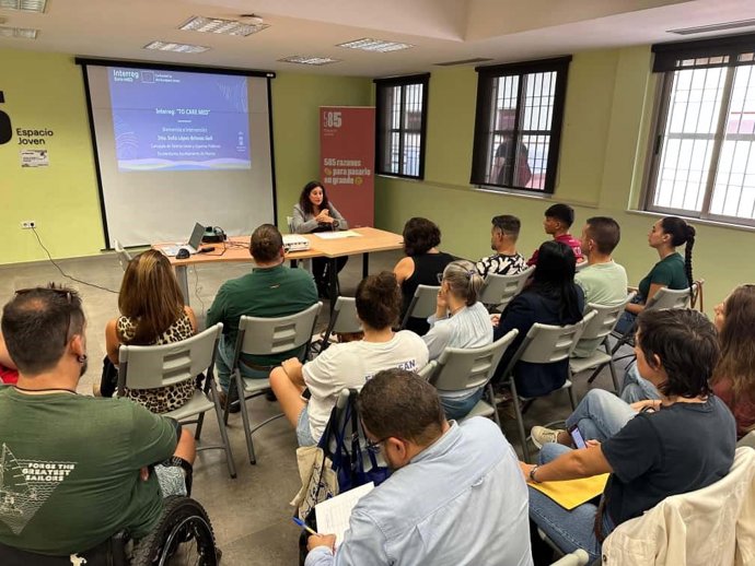 La concejal de Talento Joven y Espacios Públicos, Sofía López-Briones, en la primera reunión de trabajo del proyecto europeo ‘To Care Med', perteneciente a la cuarta convocatoria del programa Interreg EuroMed