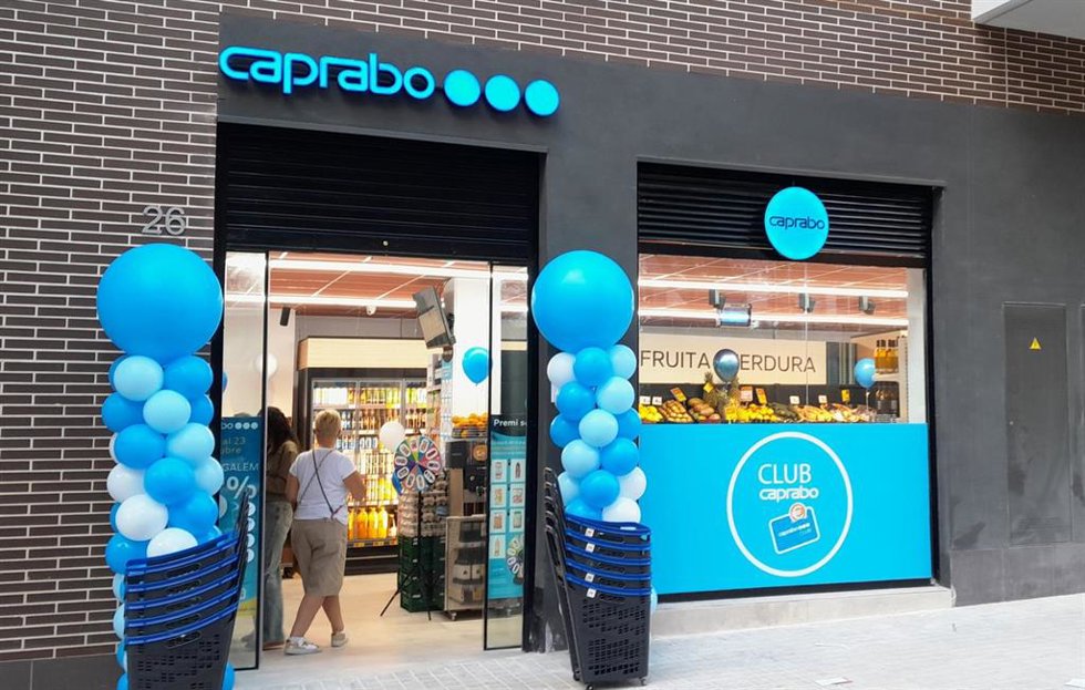 Nuevo supermercado de Caprabo en Sabadell (Barcelona).