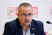 CCOO valora el anuncio de Díaz como un "avance" pero dice que no "oculta" el momento "tan delicado" del sistema de salud