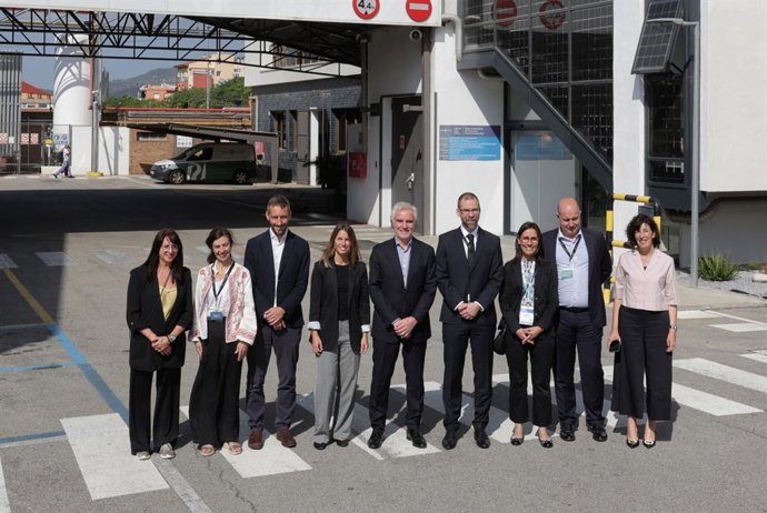 Visita de la delegación de la Comisión Europea al consordio del Grupo Zendal y Reig Jofre