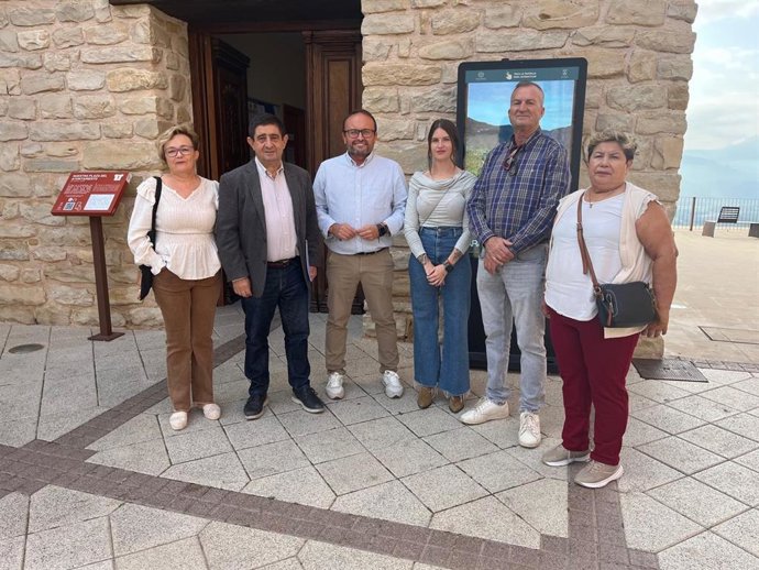 Visita institucional de Francisco Reyes a Torres de Albanchez