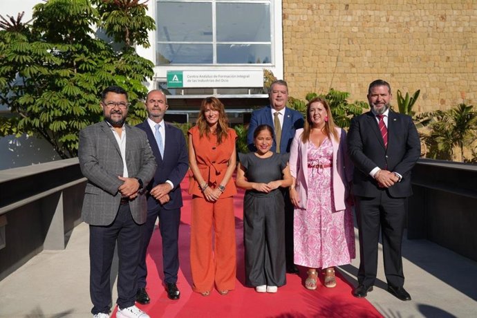 El Salvador replicará un centro de formación turística que siga el modelo del CIOMijas.