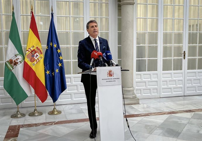 Archivo - El delegado del Gobierno de España en Andalucía, Pedro Fernández durante la rueda de prensa. A 19 de septiembre de 2024, en Sevilla (Andalucía, España). 