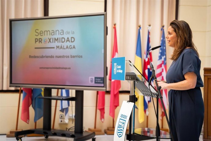 La concejala delegada de Participación Ciudadana, Mar Torres, presenta las actividades programadas en los distritos con motivo de la II Semana de la Proximidad.