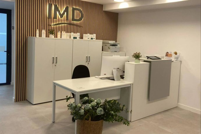 IMD inaugura en Zaragoza un nuevo centro capilar con tecnología avanzada y atención personalizada