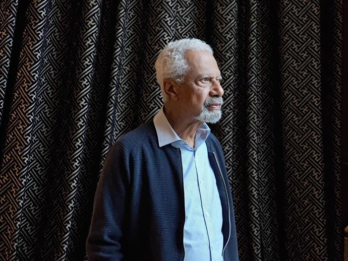 Abdulrazak Gurnah tras la entrevista de este miércoles.