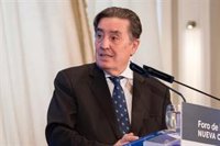 García Montero: "La RAE está en manos de un experto en llevar negocios desde su despacho para empresas multimillonarias"