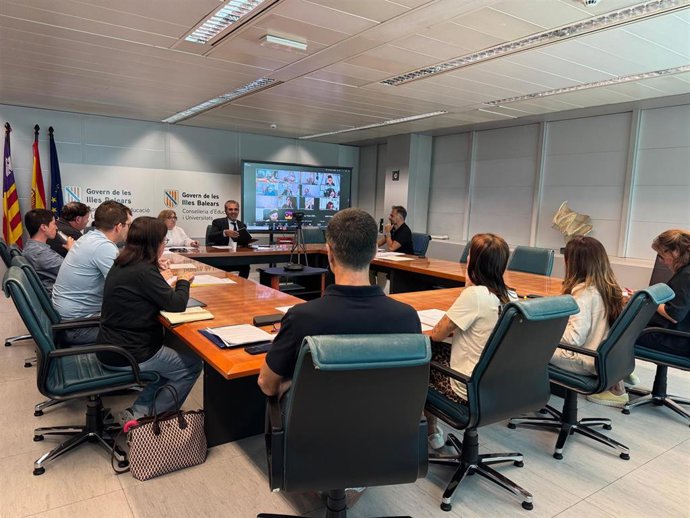 Constitución del pleno del Consejo de Educación y Formación Permanente de Personas Adultas de Baleares.