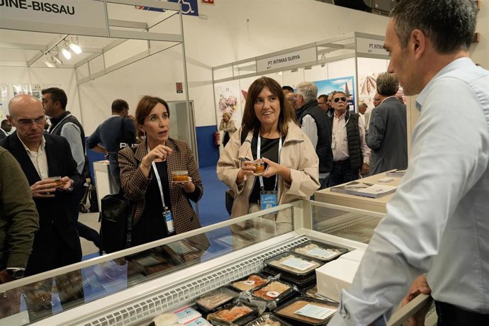 Imagen de visitantes de la feria Conxemar.