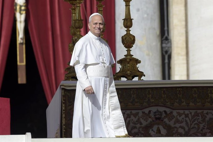 Archivo - El Papa León XIV en la Plaza de San Pedro del Vaticano, en una fotografía de archivo.