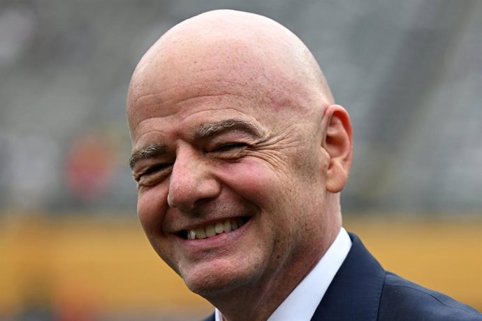 Archivo - 13 July 2025, US, East Rutherford: FIFA President Gianni Infantino speaks during an interview ahead of the FIFA Club World Cup final soccer match between Chelsea FC and Paris Saint-Germain at MetLife Stadium. Photo: Sven Hoppe/dpa