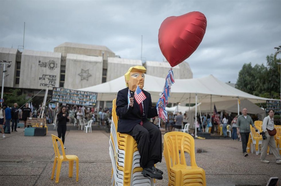 Figura del presidente de Estados Unidos, Donald Trump, en Tel Aviv