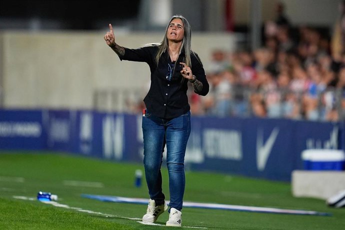 Emily Lima durante un partido del Levante UD en la Liga F Moeve 25-26