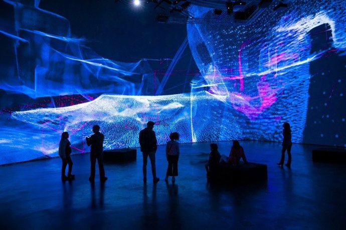 Exposición in situ: Refik Anadol, impulsada por la Inteligencia Artificial, el Museo Guggenheim Bilbao.