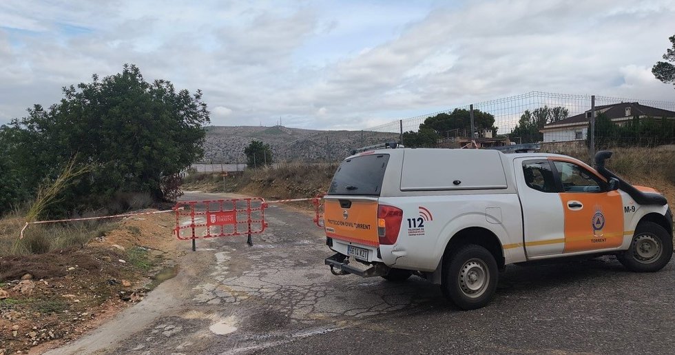 Torrent señaliza los pasos inundables para evitar el tránsito de vehículos ante posibles crecidas de barrancos