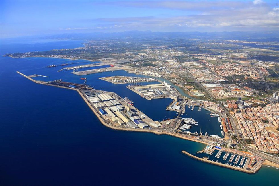 Imagen aérea del Port de Tarragona.