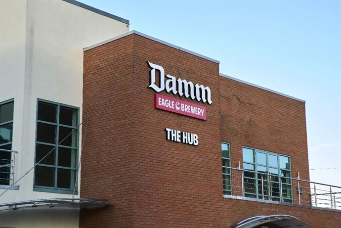 La planta The Damm Eagle Brewery en Bedford (Reino Unido).