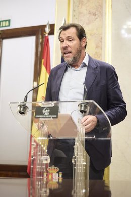 El ministro de Transportes y Movilidad Sostenible, Óscar Puente.
