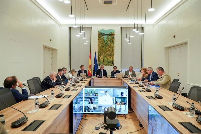 Vivienda asegura a las CCAA que estudia las 362 aportaciones que ha recibido el plan estatal de vivienda.