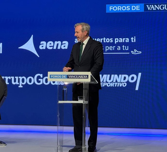Jorge Azcón este jueves en su intervención en el Foro 'Aragón, vanguardia tecnológica', organizado por el diario 'La Vanguardia' en Barcelona.