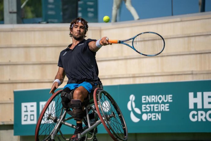 Archivo - El tenista español Dani Caverzaschi durante la tercera edición del Enrique Esteire Open