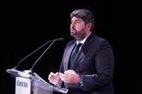 López Miras pide "prudencia" este viernes ante el aviso rojo por lluvias: "Hoy se espera lo peor del temporal"