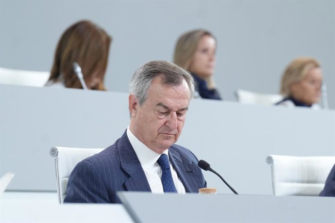 Archivo - Arquivo - O CEO do Banco Sabadell, César González-Bueno, durante a assembleia geral extraordinária de acionistas do Banco Sabadell em 6 de agosto de 2025 em Sabadell, Barcelona, Catalunha (Espanha). O Banco Sabadell está programado para realizar
