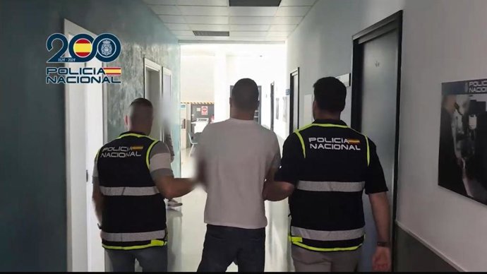 Detenidos 21 ultras en por los disturbios violentos previos a la final de Copa del Rey en Sevilla.