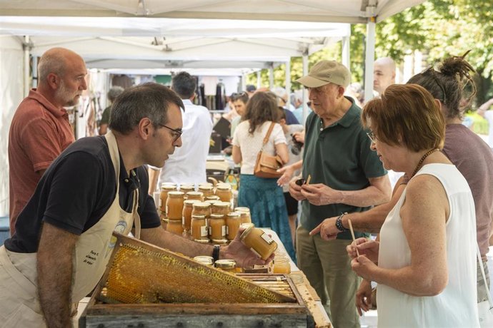 Archivo - Mercadillo.