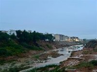 Torrent corta al tráfico algunos caminos y vigila los "puntos sensibles" ante la alerta naranja por lluvias