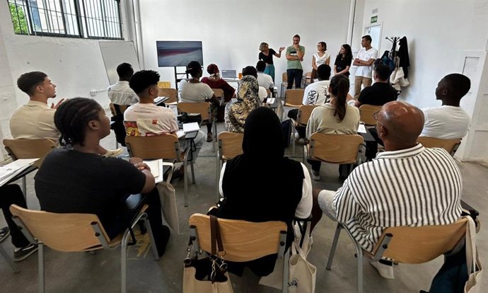 Formación a intérpretes de lenguas de menor difusión, un proyecto de la UPO y Andalucía Acoge.