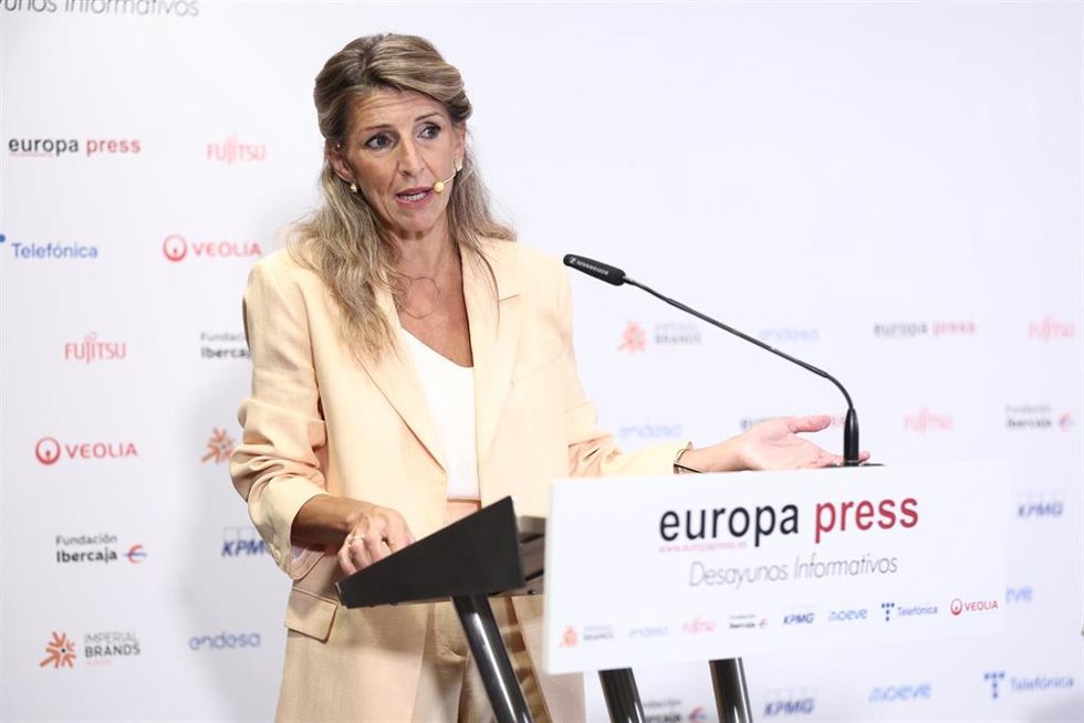 Imagen de archivo de la vicepresidenta segunda del Gobierno y ministra de Trabajo y Economía Social, Yolanda Díaz, en un desayuno informativo de Europa Press, a 9 de octubre de 2025 en Madrid (España).