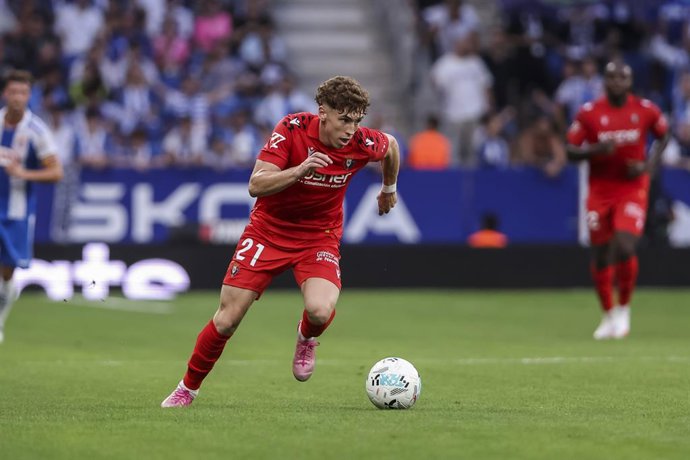 Archivo - Victor Munoz of CA Osasuna in action during the Spanish league, La Liga EA Sports, football match played between RCD Espanyol and CA Osasuna at RCDE Stadium on August 31, 2025 in Cornella, Barcelona, Spain.