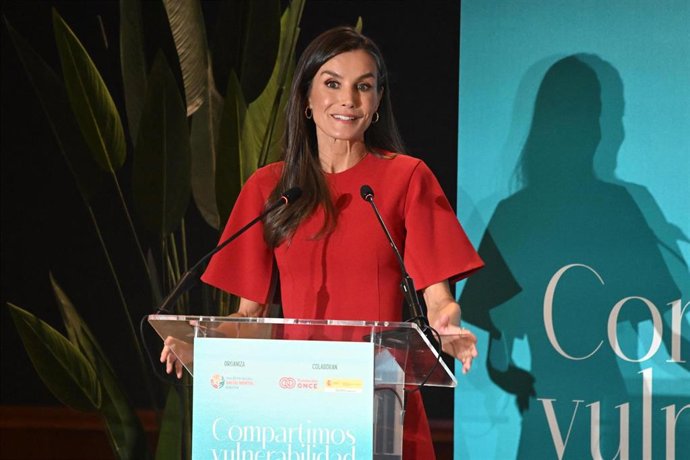 La Reina Letizia preside el acto institucional organizado por la Confederación Salud Mental España, a 10 de octubre de 2025, en Madrid (España).