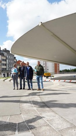 Ángel García, En La Visita A Las Obras Del Paraguas