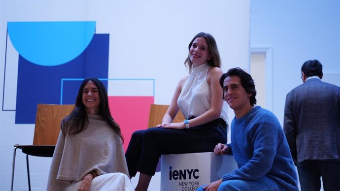 Alumnos del IE New York College